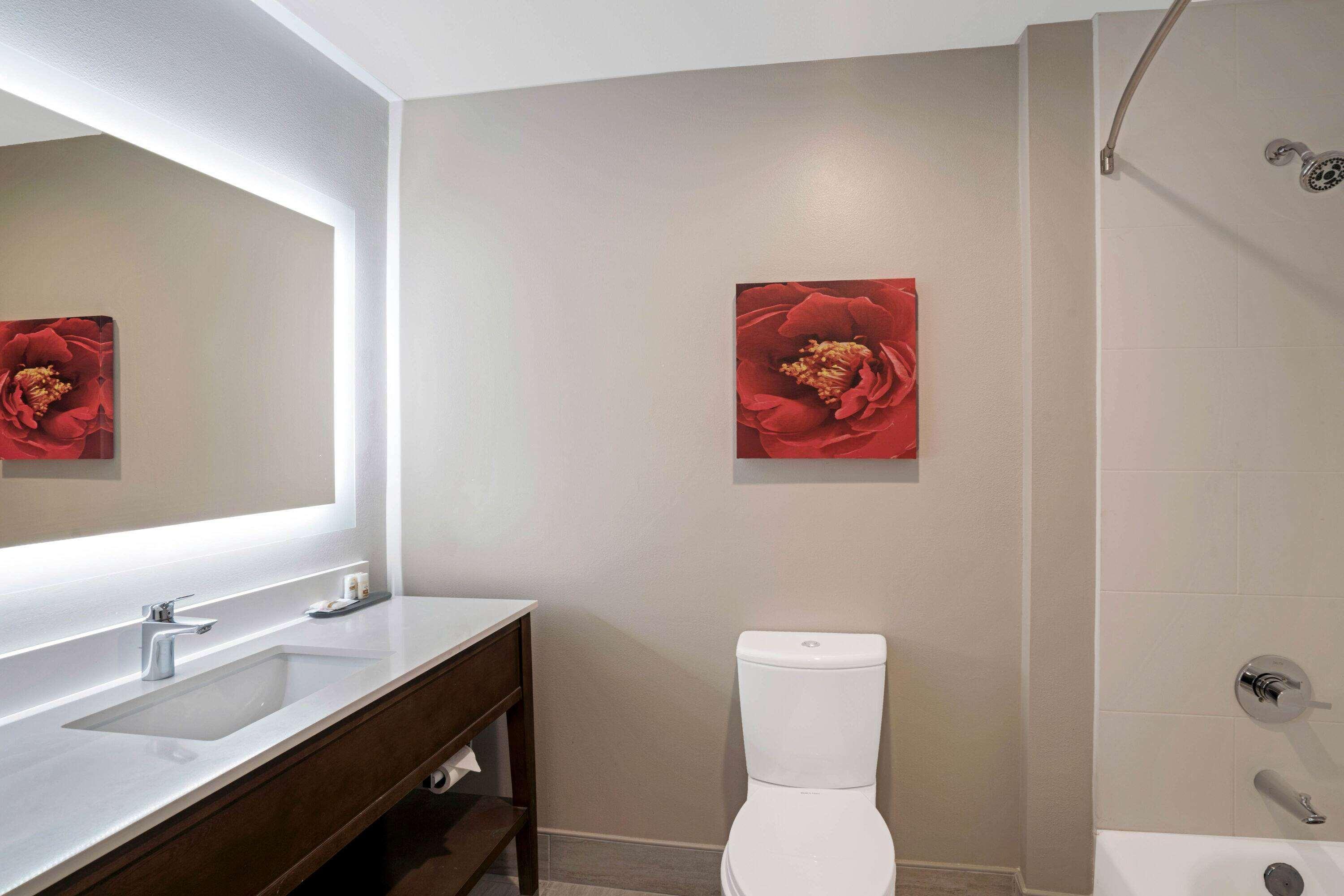 La Quinta By Wyndham Tuscaloosa Mcfarland Hotel Ngoại thất bức ảnh